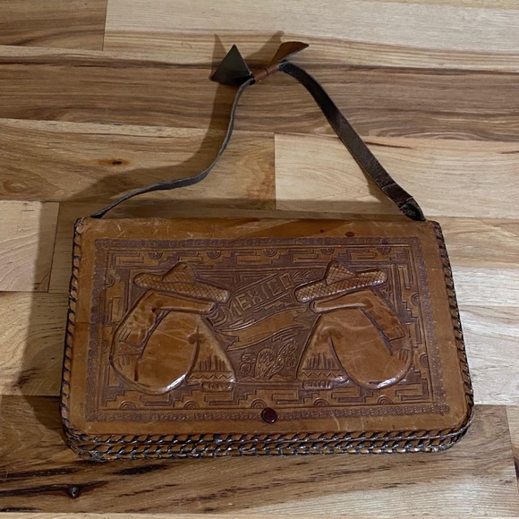 Handbags - Vintage Hand Tooled Carved Siesta Mexico Leather Handbag w/Small Wallet
